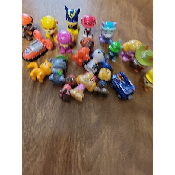 Cake topper Lot of PAW PATROL Action Figure Mini puppies dogs mixed lot - Picture 9 of 10